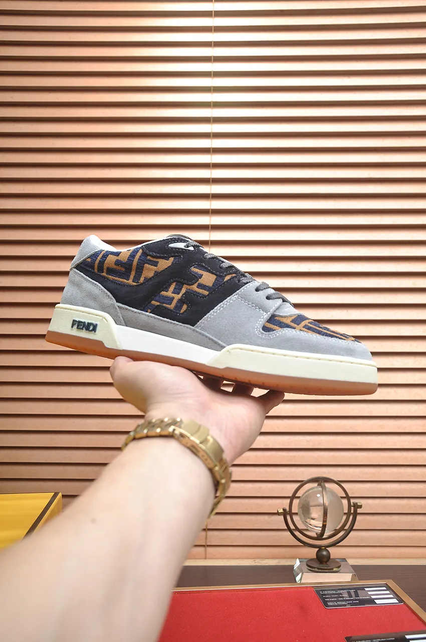 Men's shoes 💰600💶 [Fendi] The latest couple model 🔥 Many 💑 stars have the same style. FD match is a one-to-one replica of the original version. The first fendi match created by designer Kim Jones and Trainer basketball sneakers by Donkey. Material: Original silk leather. Lining: breathable mesh. Packaging: Original 1:1 matching high-end packaging. Size: Female 35-40 Male 38-44 (45 46. Custom-made (no return or exchange)